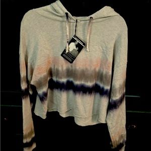 Adorable Nwt good hYOUman cropped sweatshirt.